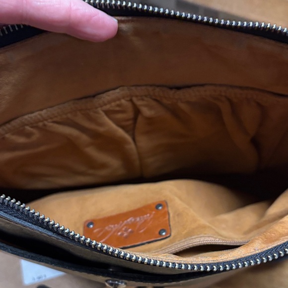 Patricia Nash Black Leather Crossbody Bag - Picture 7 of 11